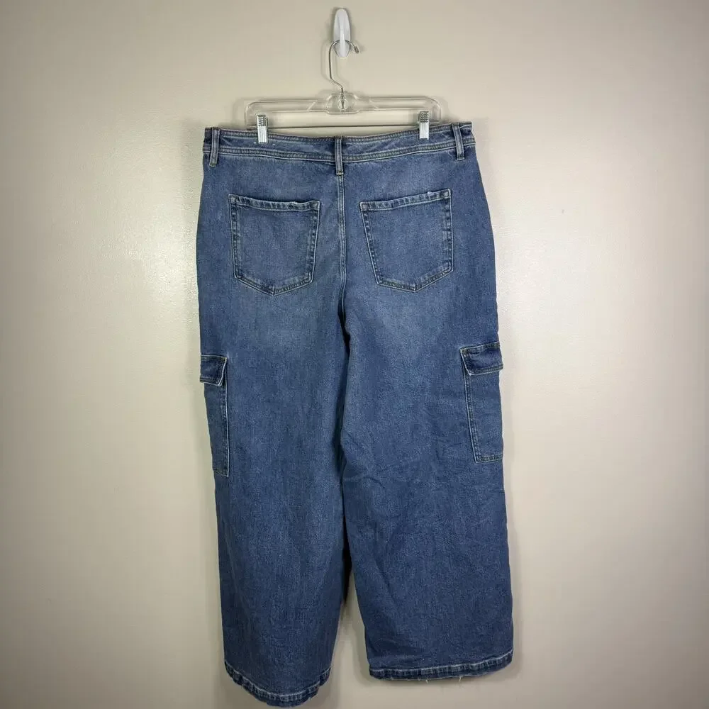 Lane Bryant Women’s Jeans Mid-Rise Cargo Size 18